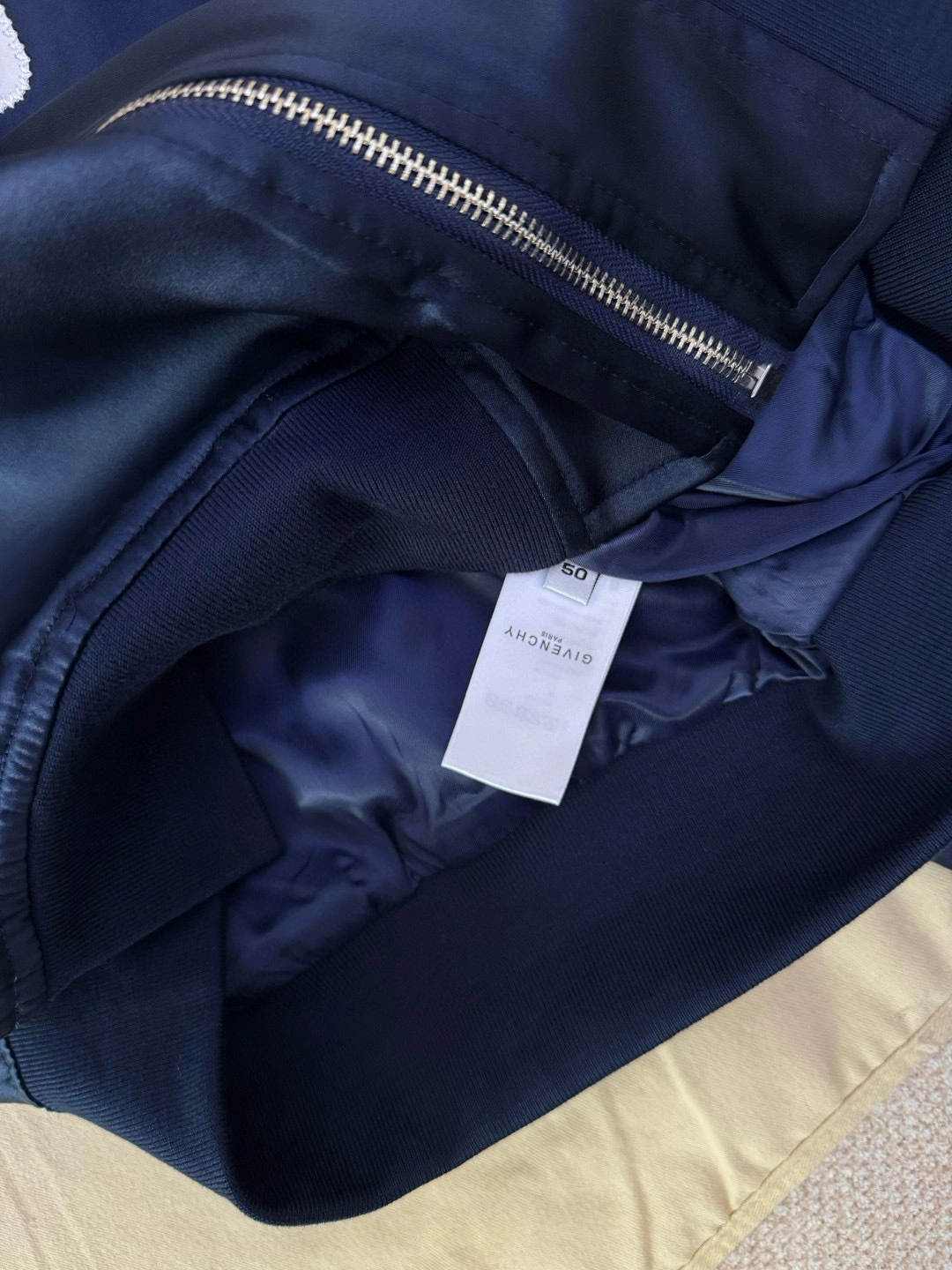 wg.luxury-6iv593hy item:E-F000I2099T